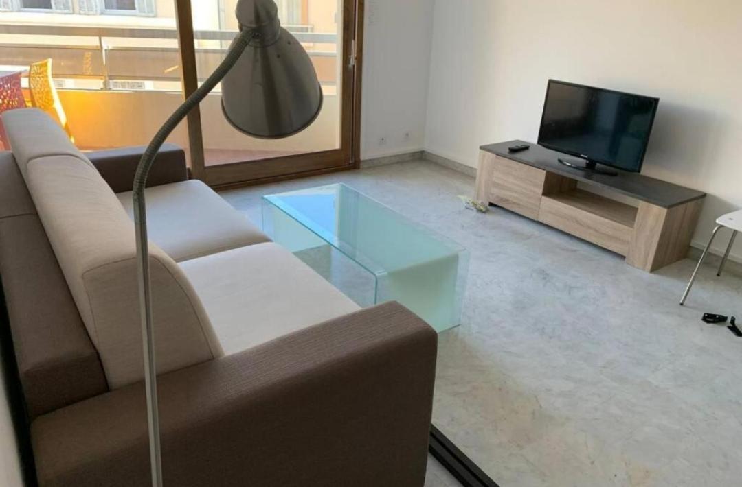 Apartment In Νίκαια Εξωτερικό φωτογραφία